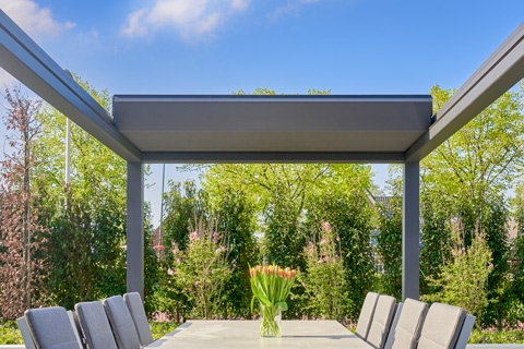 Deponti Louvered Roof